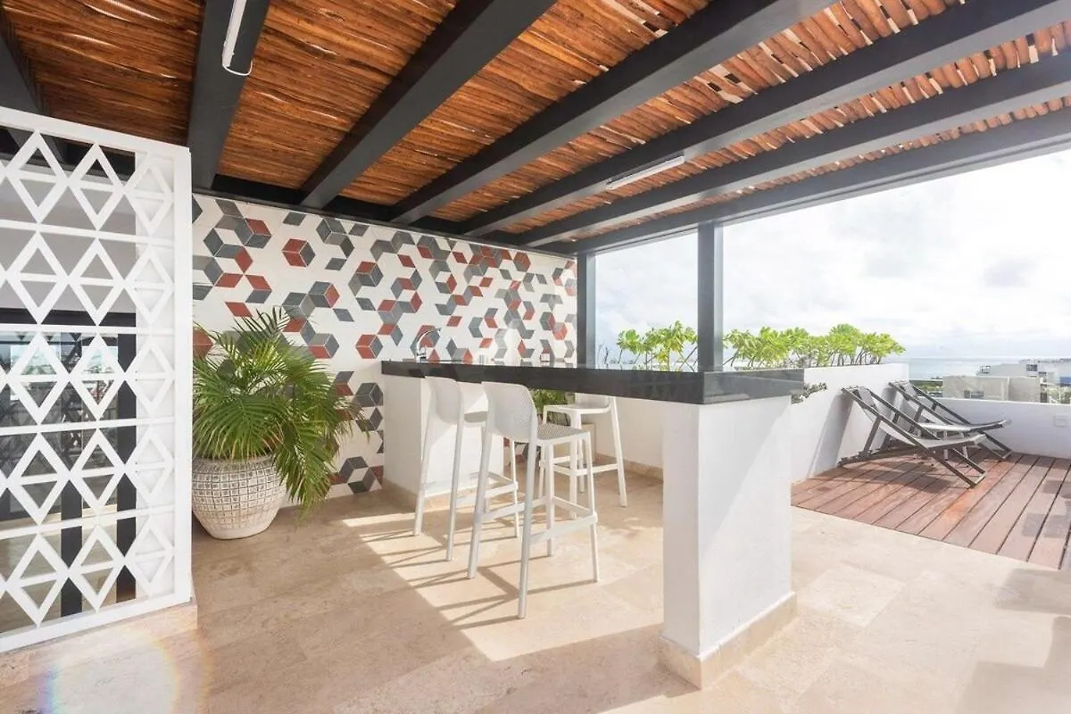 Moderno Estudio Increible Roof Pool & Gym Quinta Av Playa del Carmen Apartment
